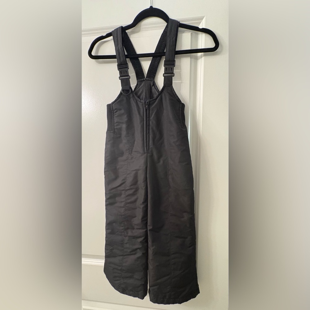 Kids Black Ski Bib bodysuit, Medium, snow, winter, children’s, adjustable